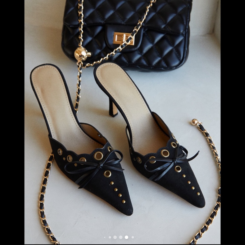 Pointy heels